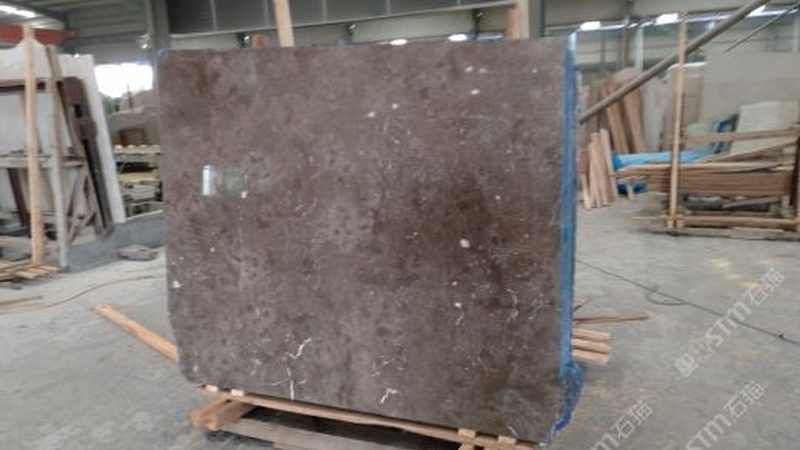 花岗岩墓碑石料价格揭秘：每平米多少钱？**