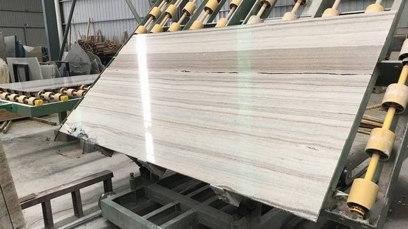 别墅外墙石材的耐用性主要取决于以下几个方面：